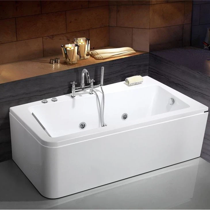 Unregelmäßige Massage Badewanne