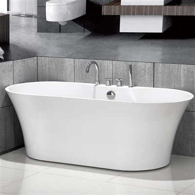 66 freistehende Badewanne
